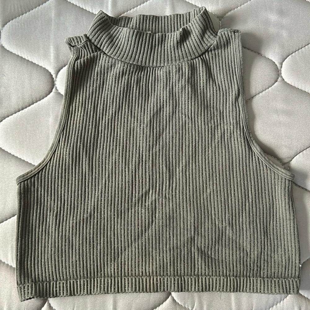 Aeropostale green crop top